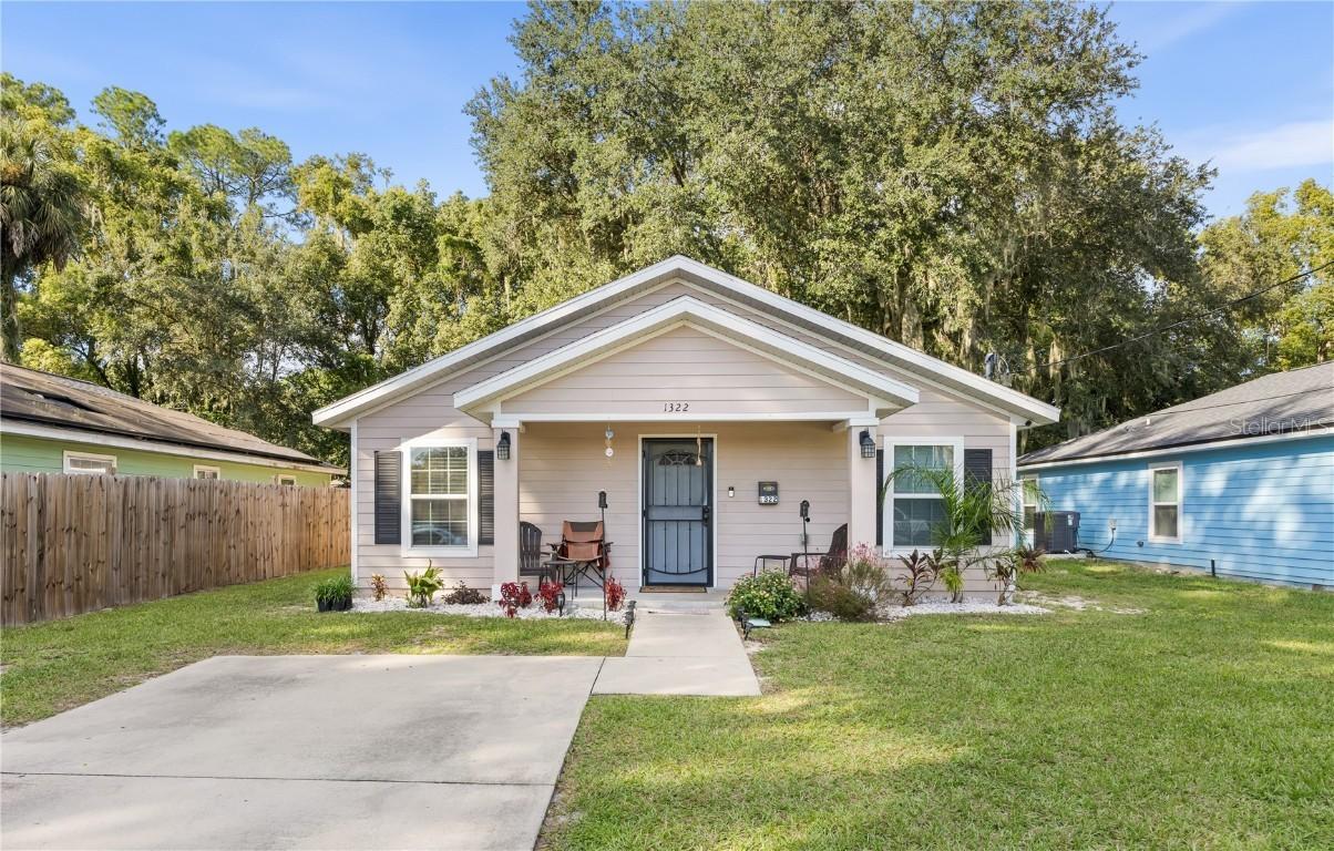 1322 NE 1st Ave., Gainesville, FL 32641