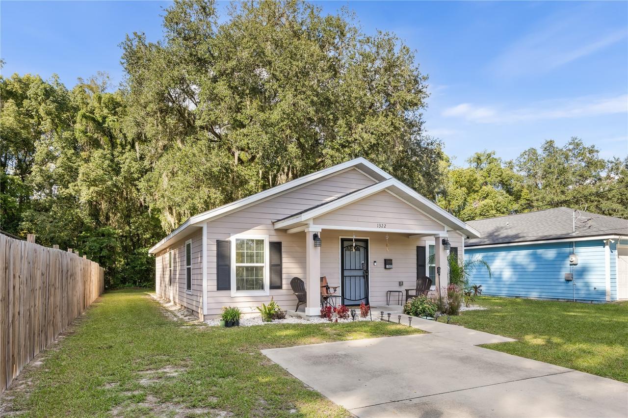 1322 NE 1st Ave., Gainesville, FL 32641