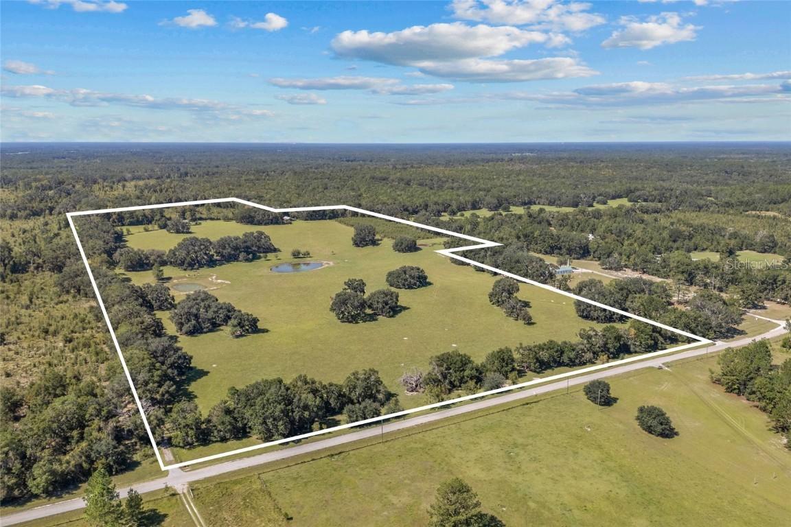 960 SW Bethlehem Ave., Fort White, FL 32038
