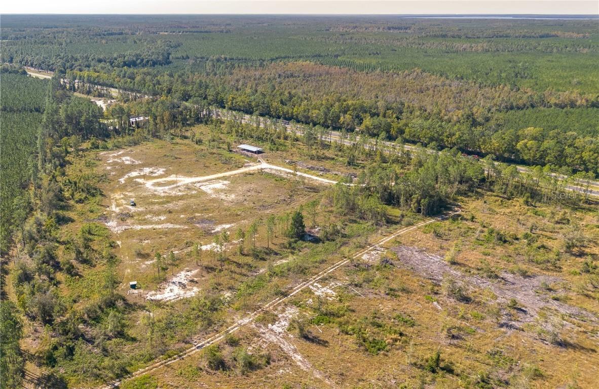000 NE Us Hwy 301, Hawthorne, FL 32640