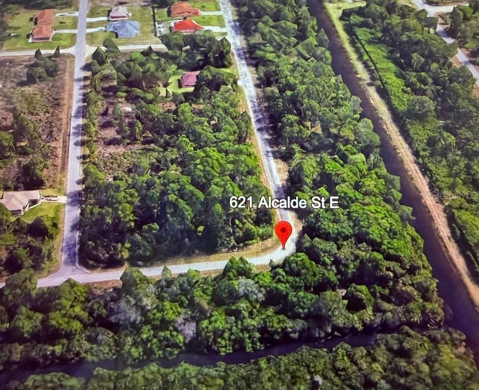 921 Alcalde St., Lehigh Acres, FL 33974