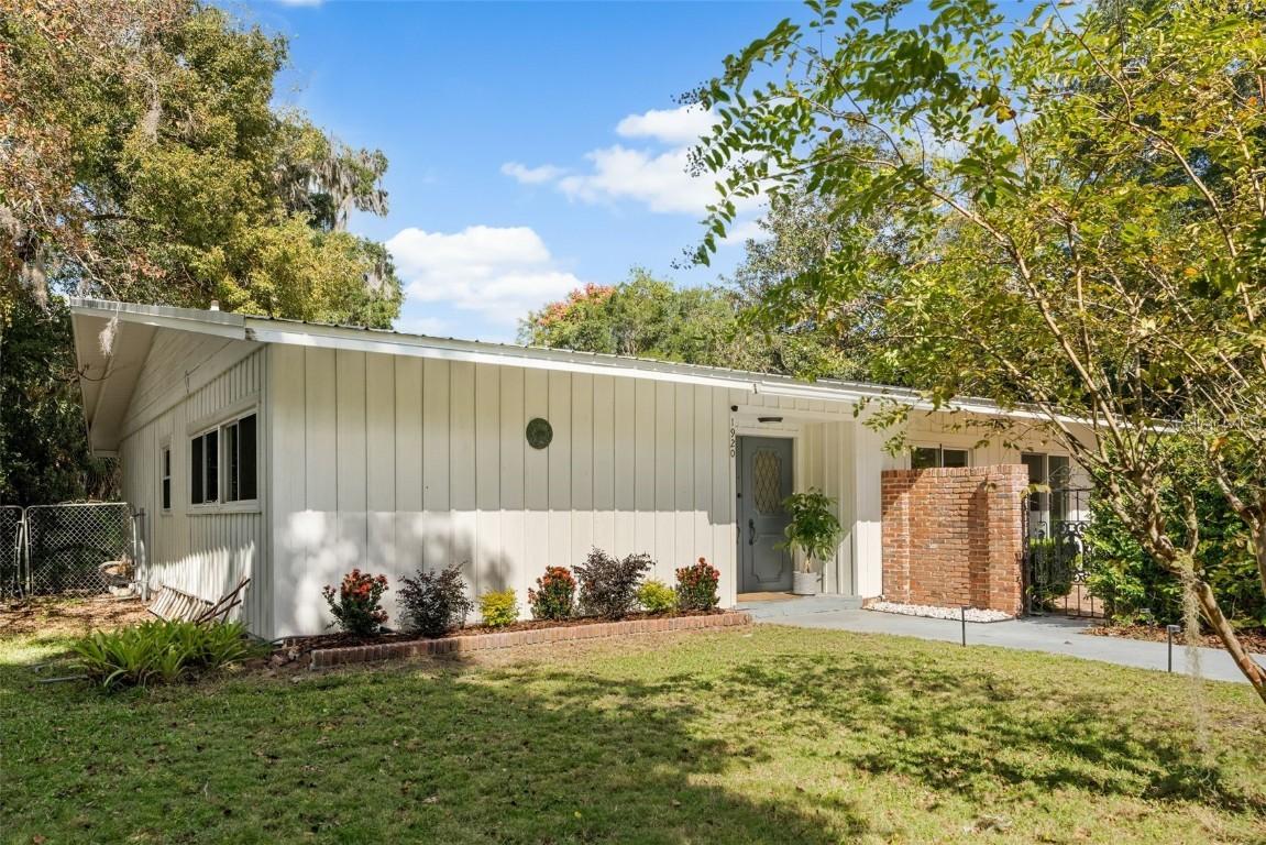 1920 NW 12th Rd., Gainesville, FL 32605