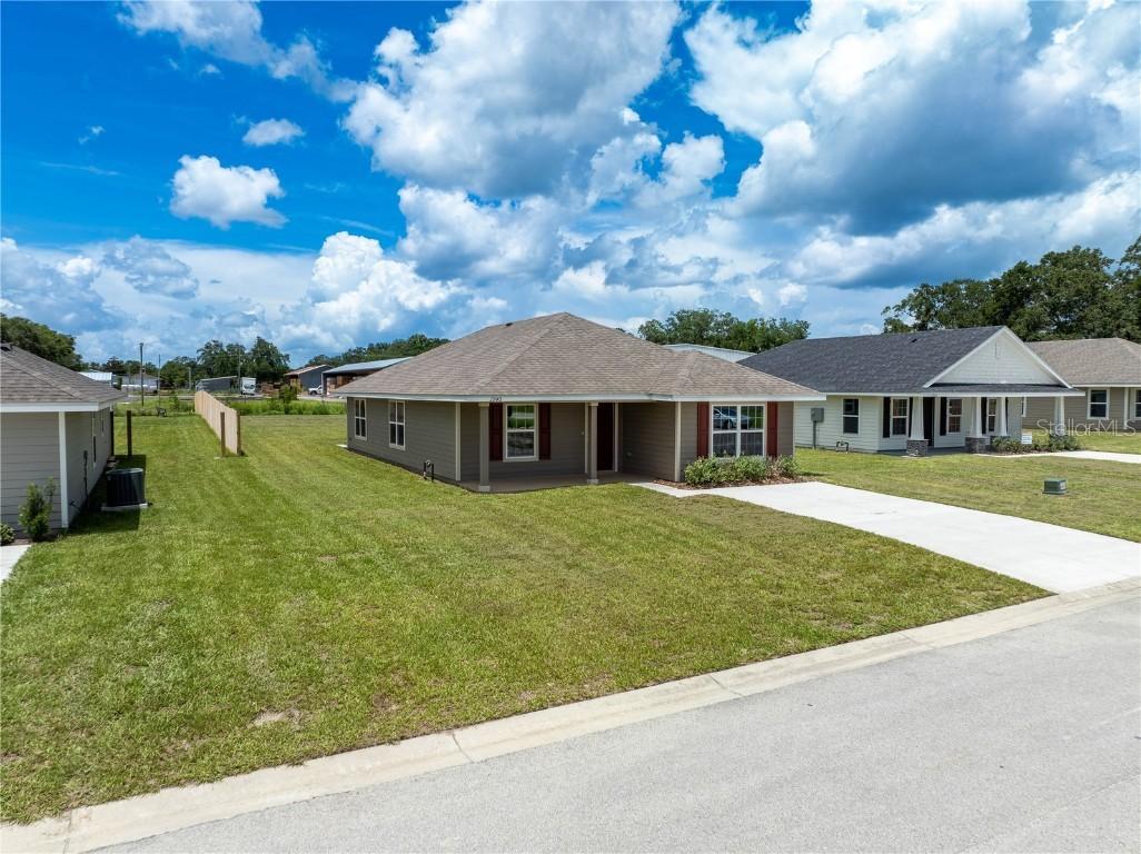 1945 N Roberts Tr., Bell, FL 32619