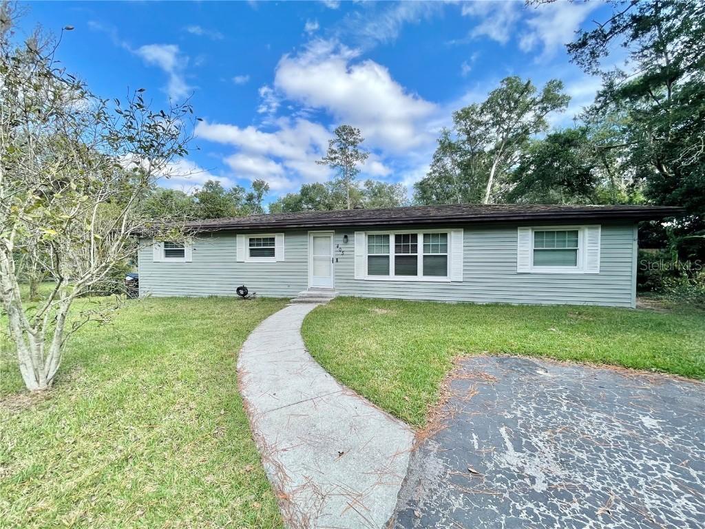 405 NW 123rd St., Newberry, FL 32669