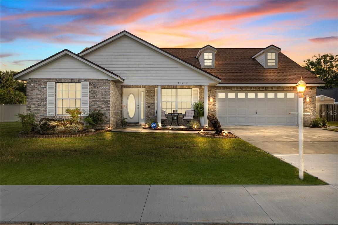 25415 SW 15th Ave., Newberry, FL 32669