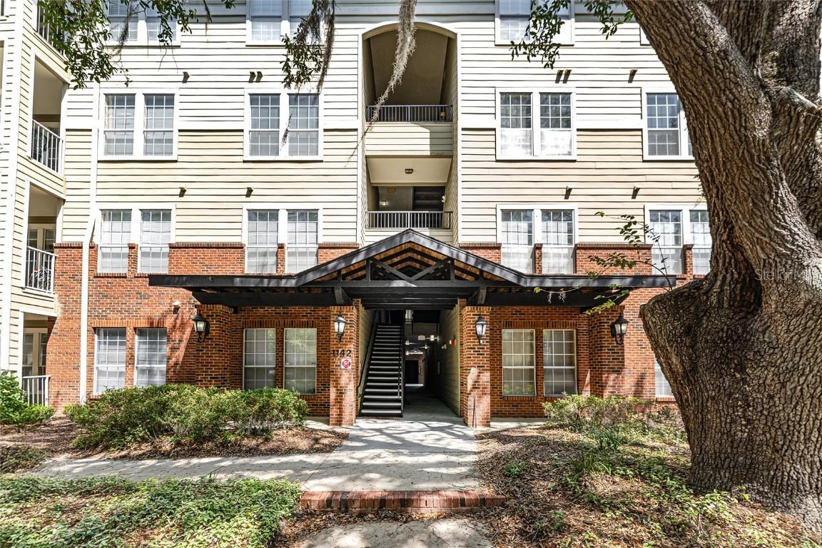 1142 SW 9th Rd. #103, Gainesville, FL 32601