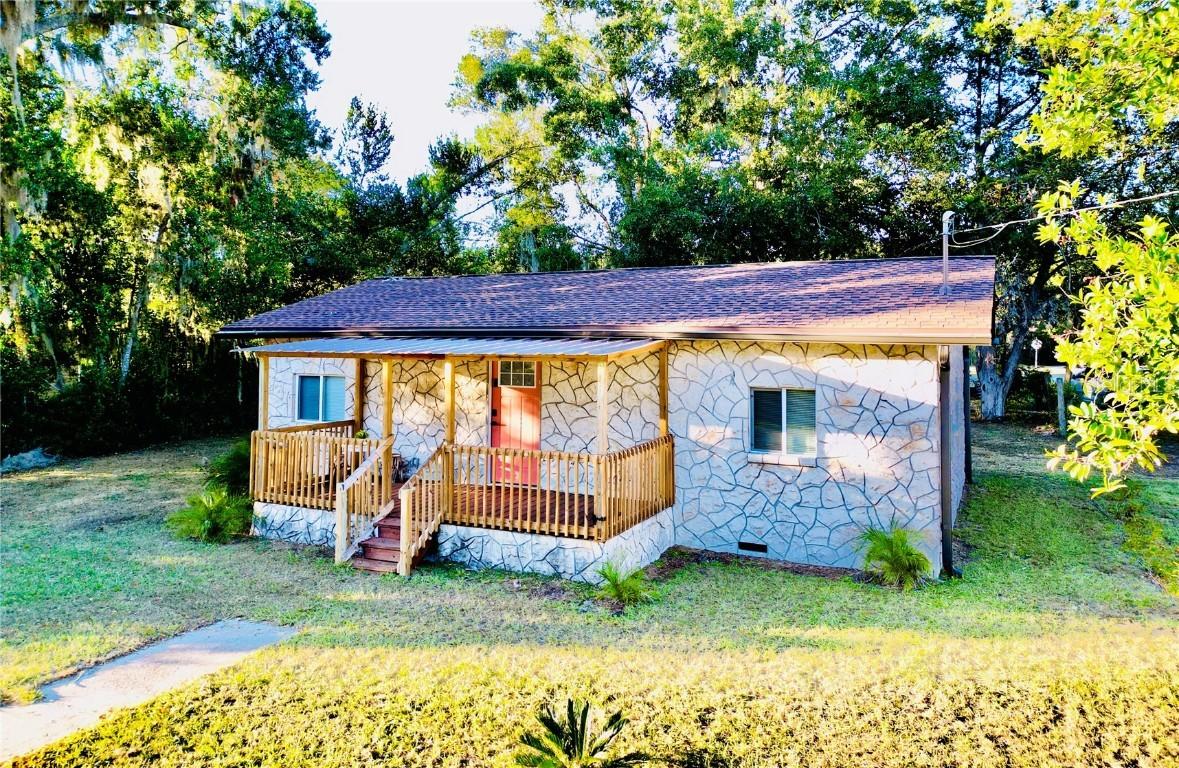 18713 Charlotte Ave., Brooker, FL 32622