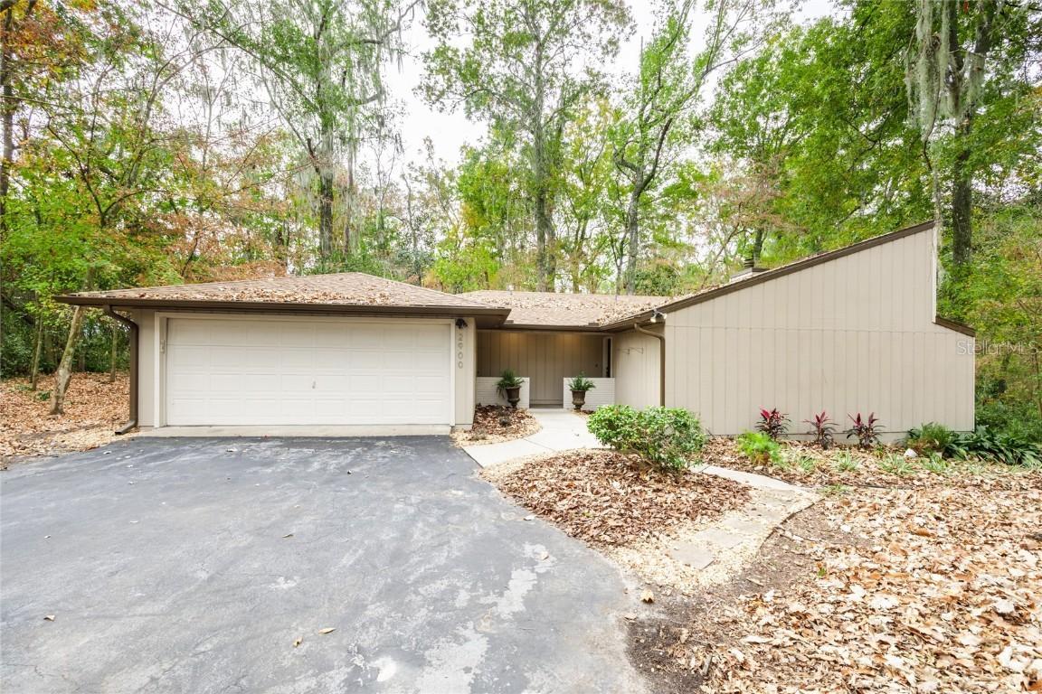 2900 NW 34th St., Gainesville, FL 32605