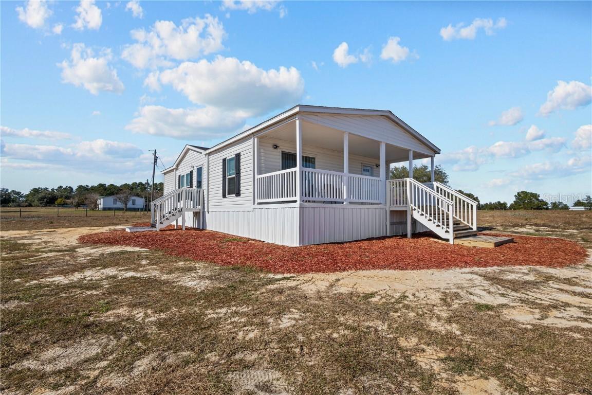 11851 SE 21st Pl., Morriston, FL 32668