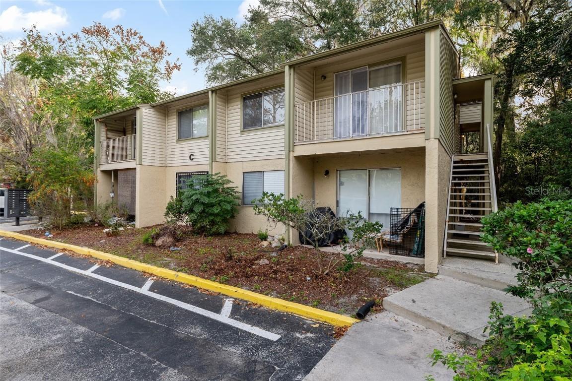 1015 SW 9th St. #C4, Gainesville, FL 32601