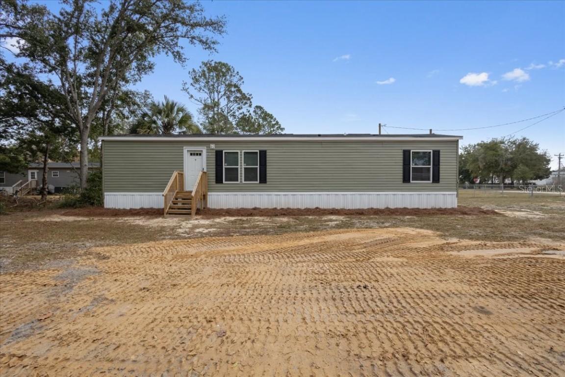 1231 NW 11th Drive, Chiefland, FL 32626