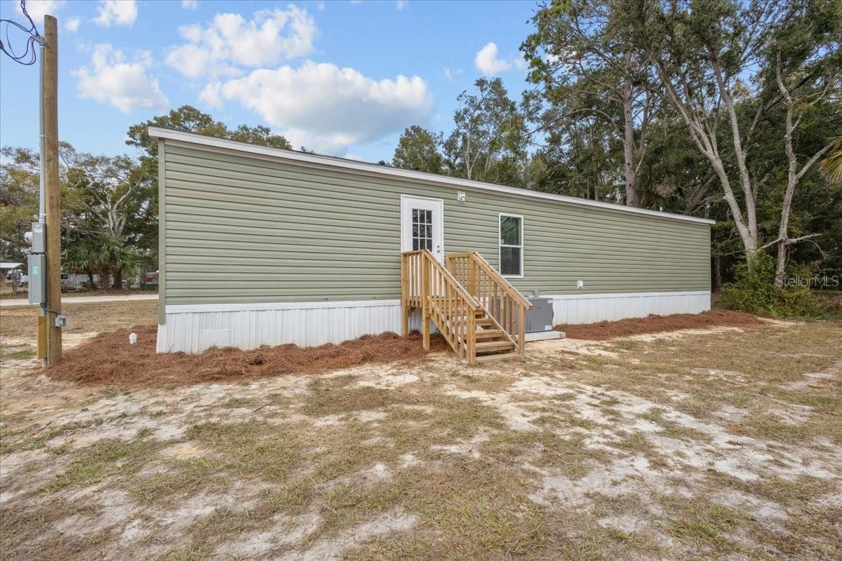 1231 NW 11th Drive, Chiefland, FL 32626