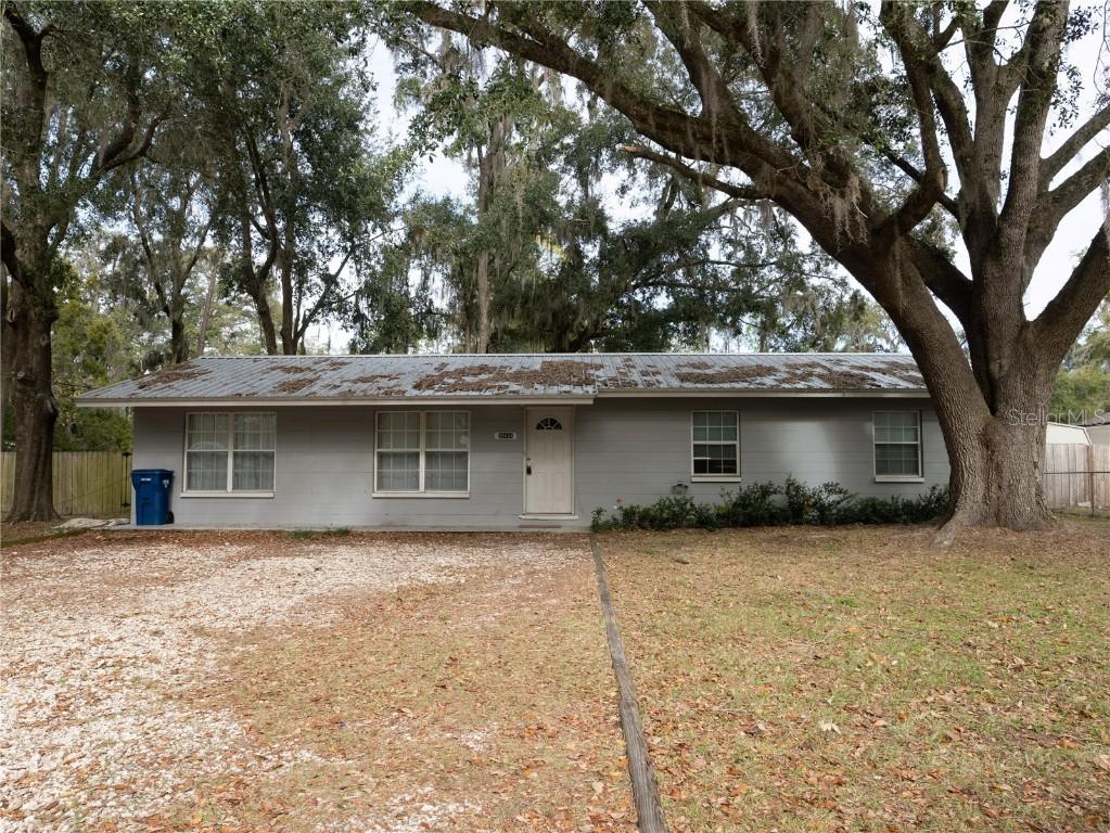 26424 SW 1st Ave., Newberry, FL 32669