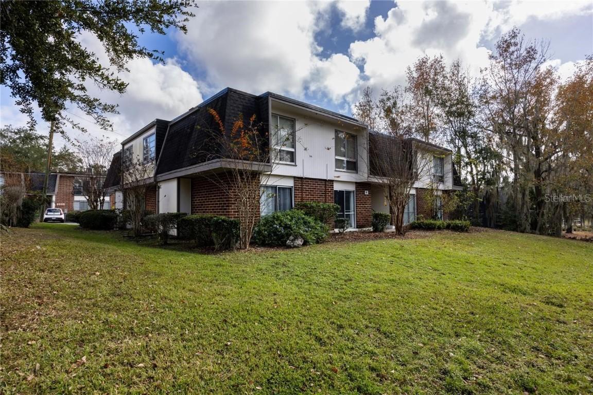 1700 16th Ct. #K22, Gainesville, FL 32608