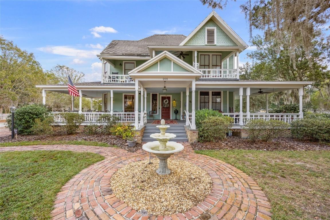 205 SE 7th St., Gainesville, FL 32601