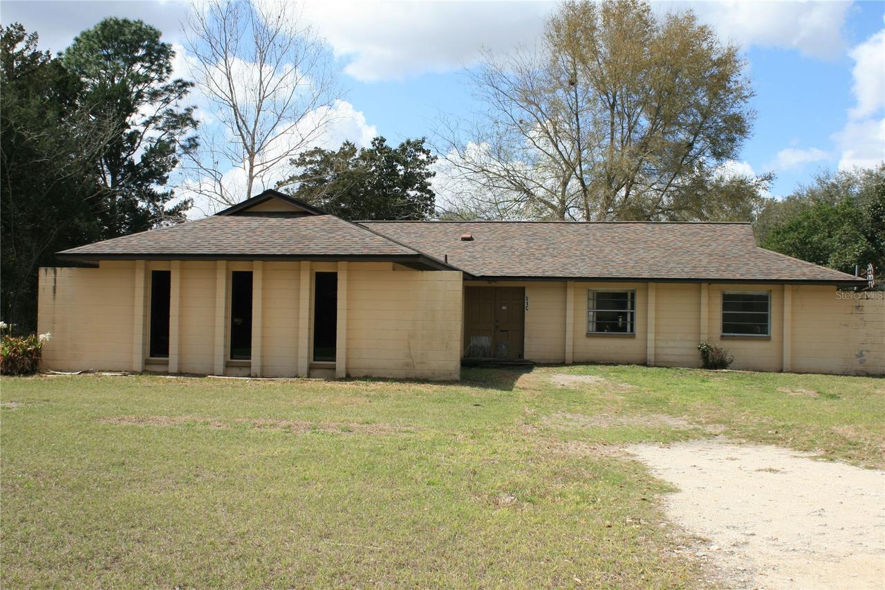 516 SW 127th St., Newberry, FL 32669