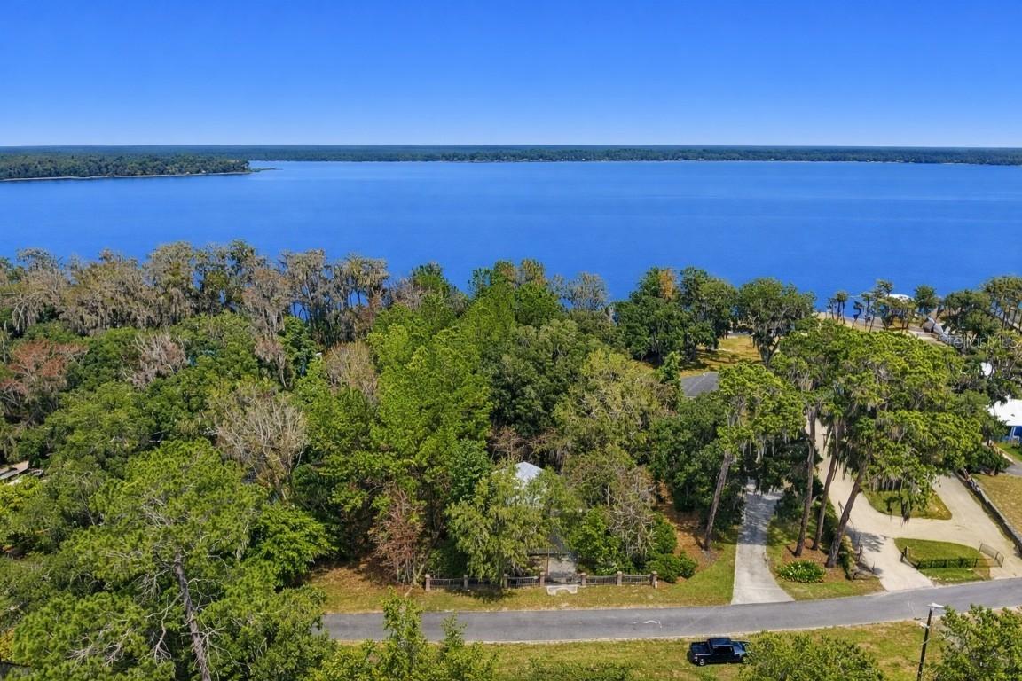 21103 NE 117th Ave., Waldo, FL 32694