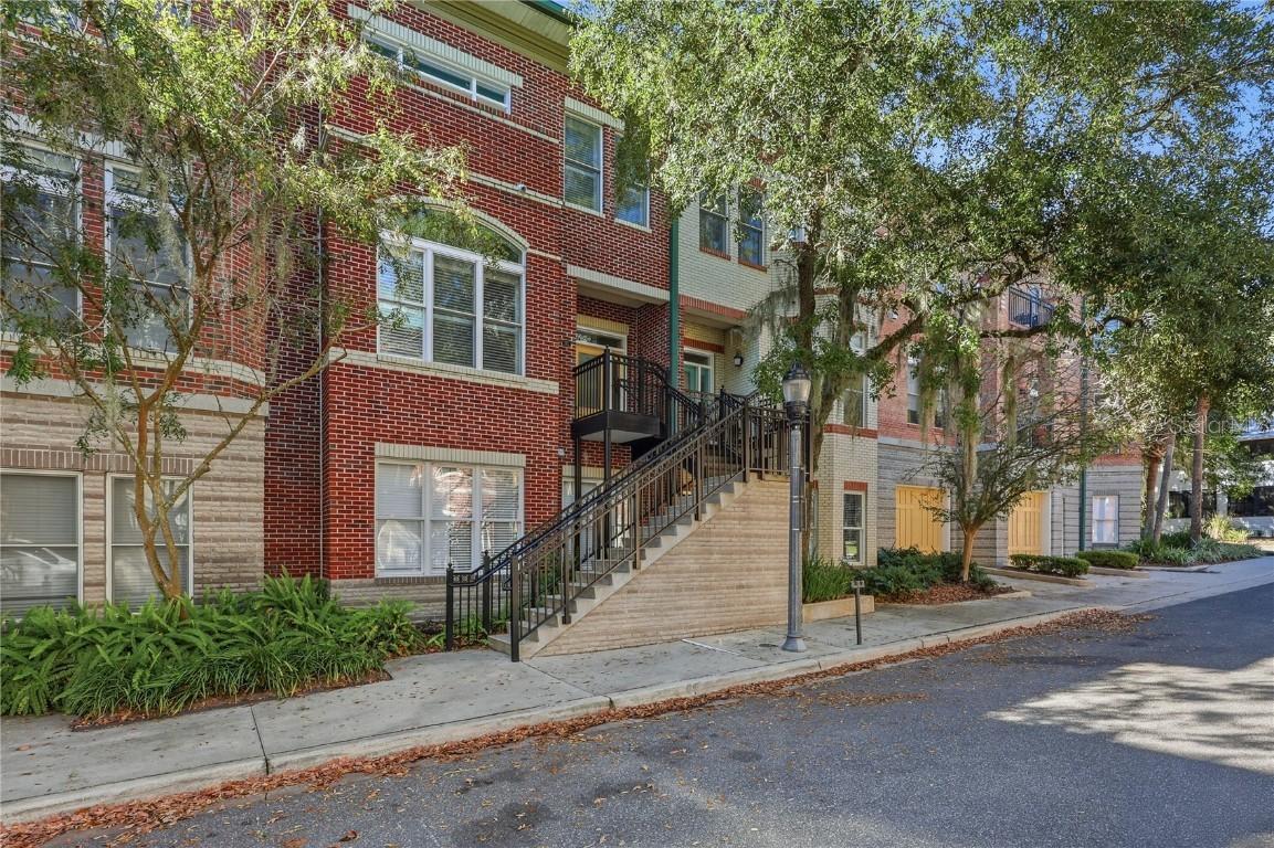 132 NE 4th St. #23, Gainesville, FL 32601