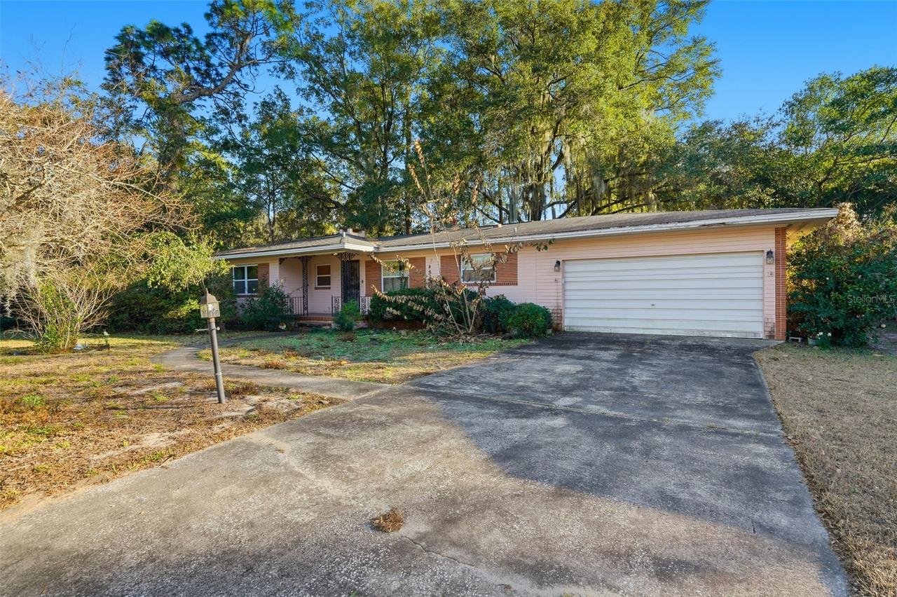 1643 NW 16th Ave., Gainesville, FL 32605