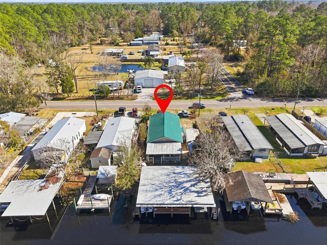 123 Walt Ln., Satsuma, FL 32189