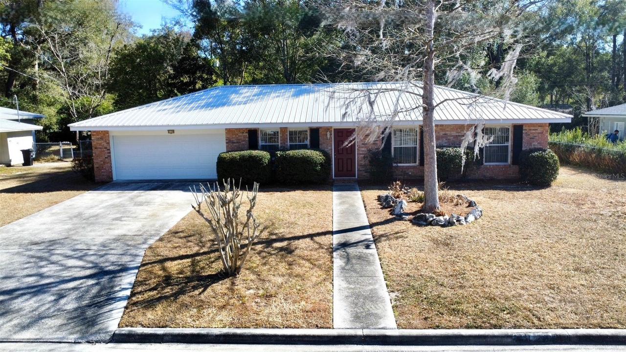 4129 NW 32nd St., Gainesville, FL 32605