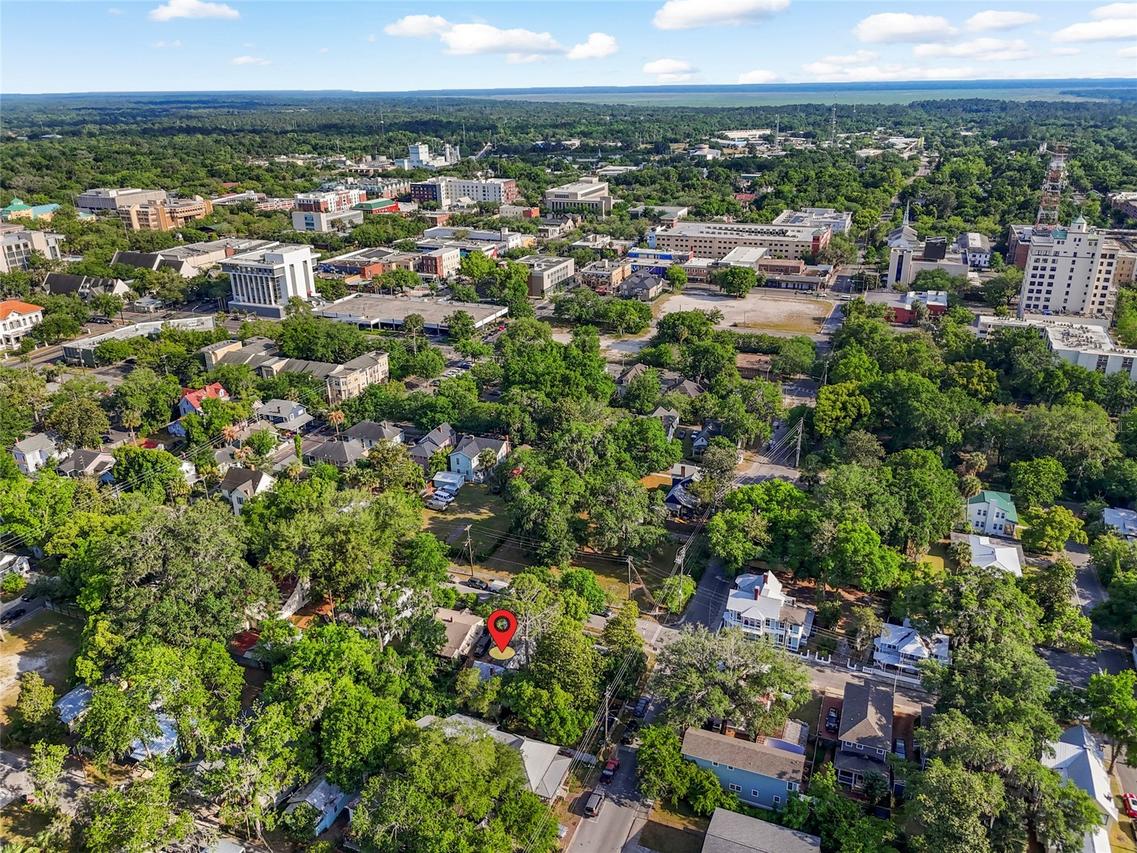 232 NW 4th Ave., Gainesville, FL 32601