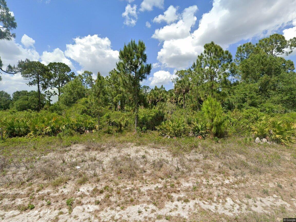 733 Palmer St., Lehigh Acres, FL 33974