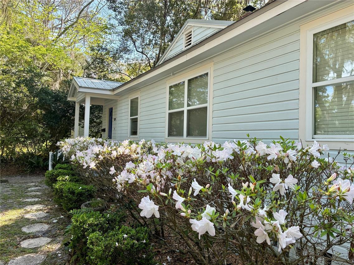 929 NE 7th Ave., Gainesville, FL 32601