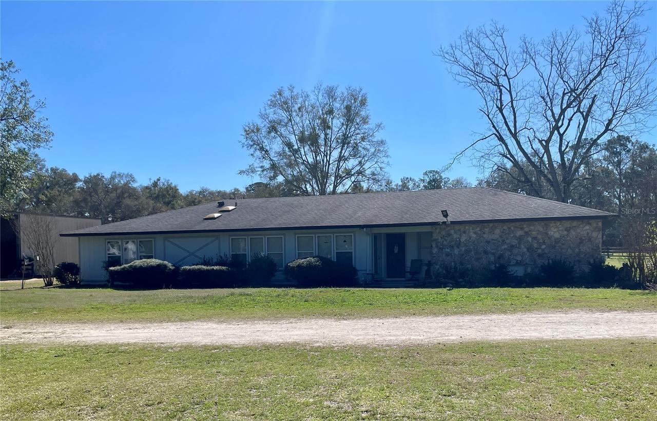 16525 SW 5th Pl., Newberry, FL 32669