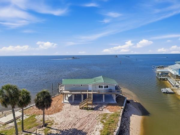 18 4th St., Horseshoe Beach, FL 32648