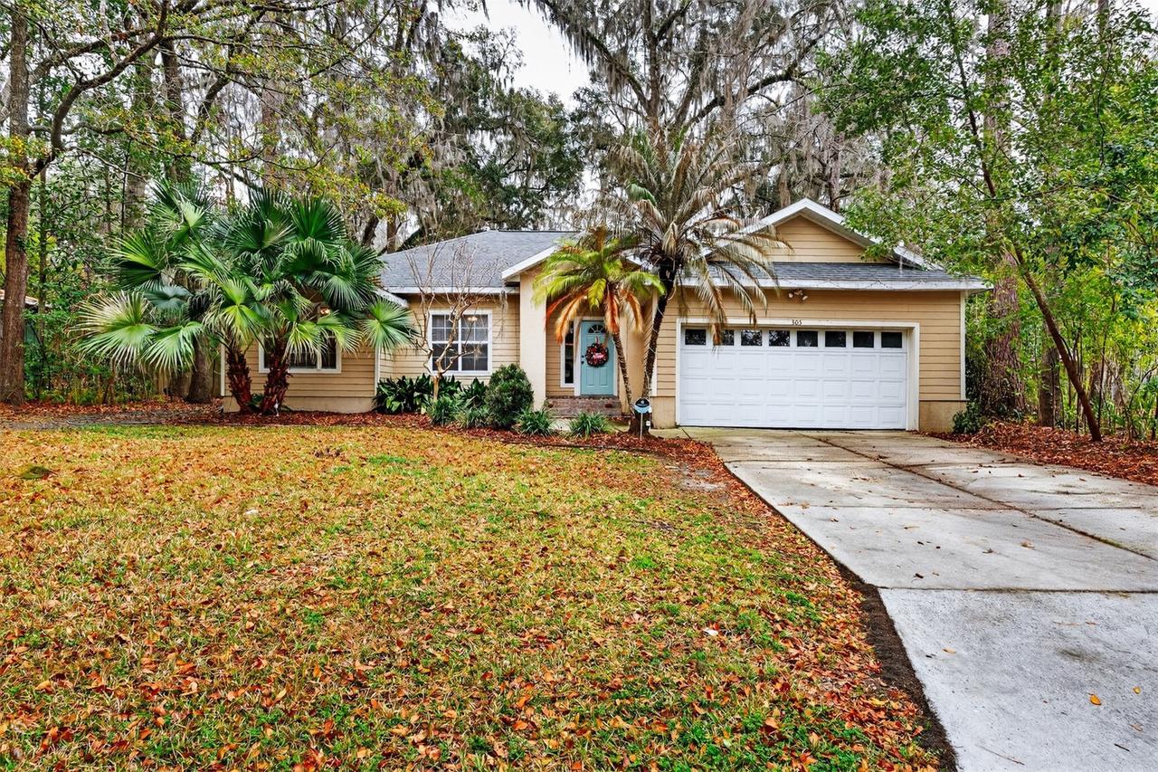 305 NW 28th St., Gainesville, FL 32607
