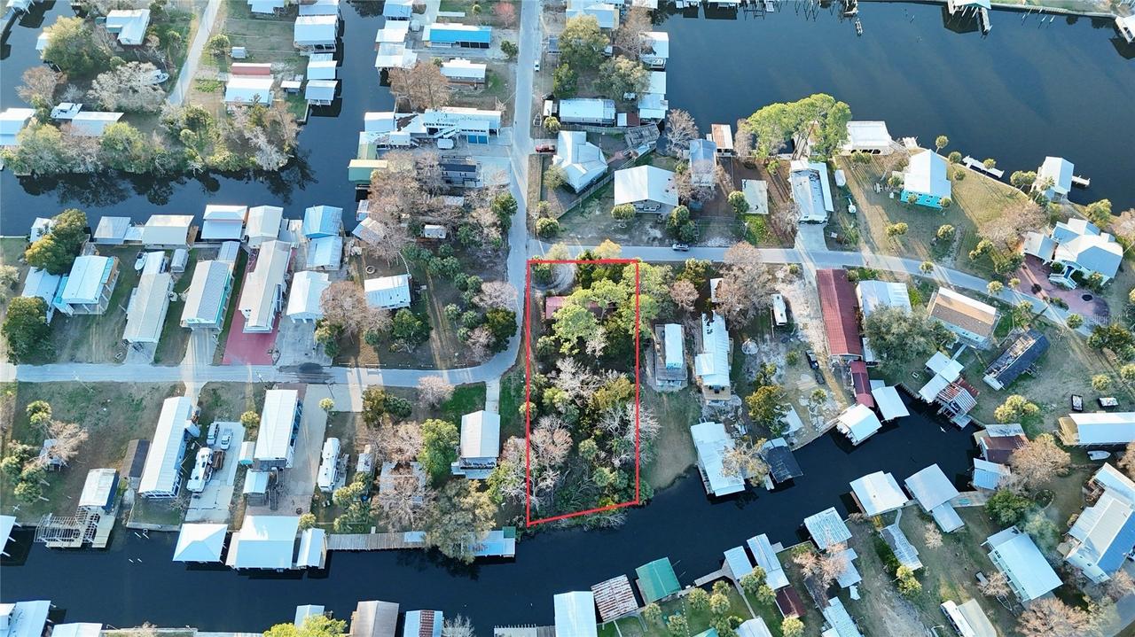 12 SE 241st St., Suwannee, FL 32692