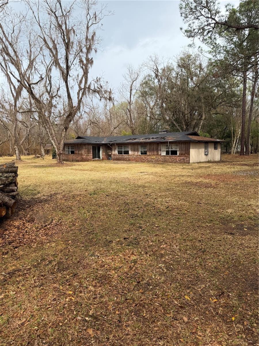 1521 SE 163rd St., Hawthorne, FL 32640