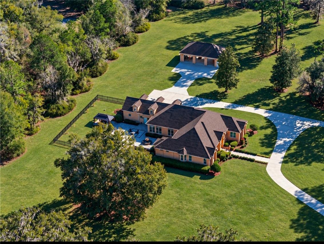 573 SE Nature Dr., Lake City, FL 32025