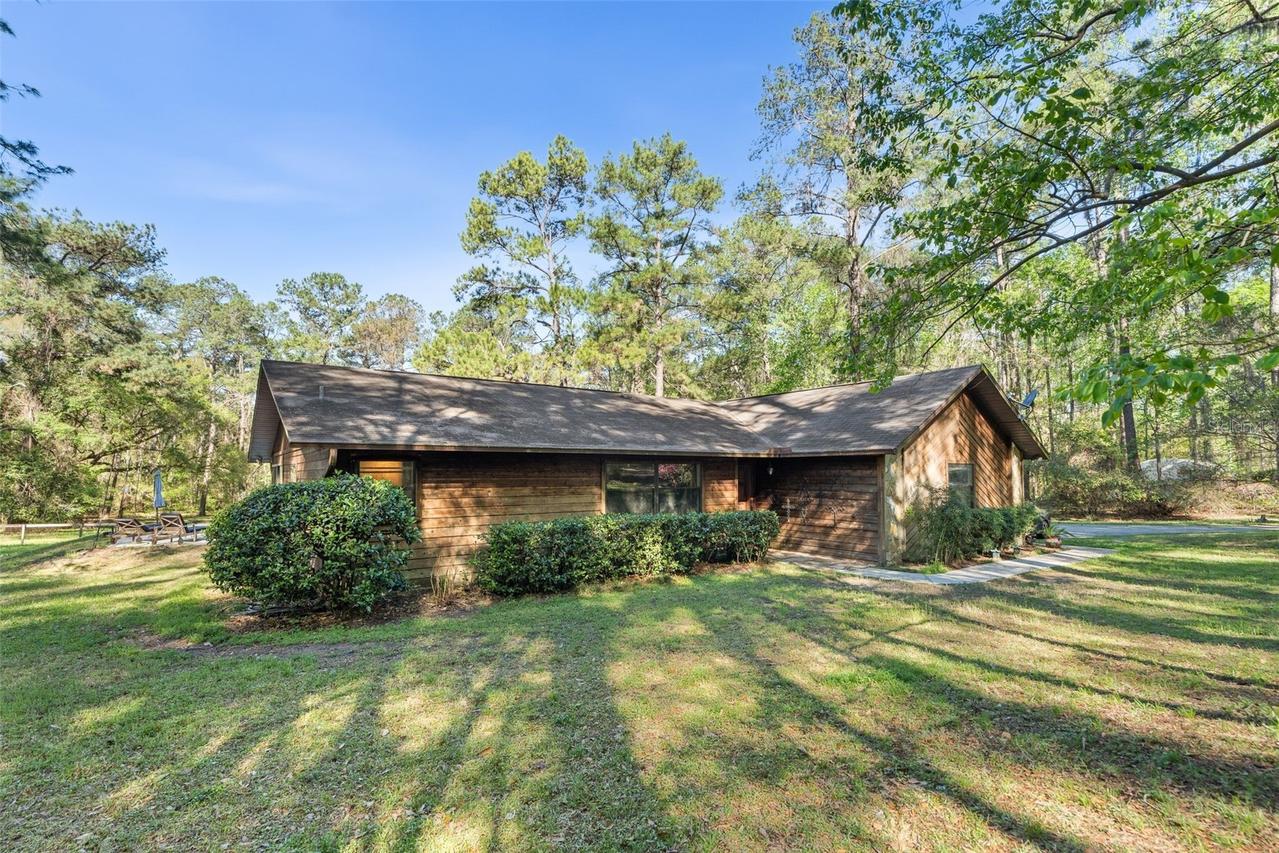 5908 NW 124th St., Gainesville, FL 32653