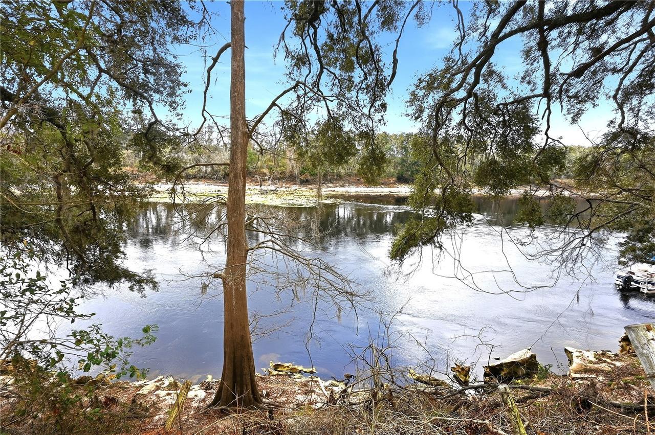 22215 135th Ct., O'brien, FL 32071