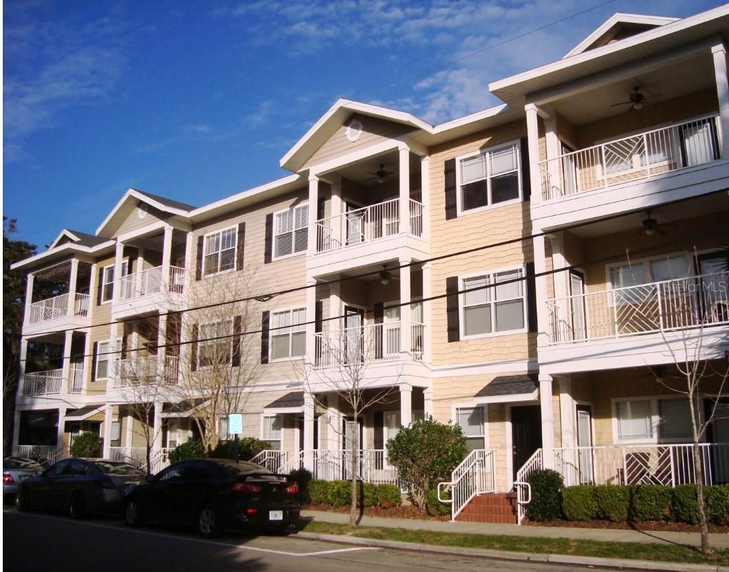 1460 NW 3rd Pl. #212, Gainesville, FL 32603