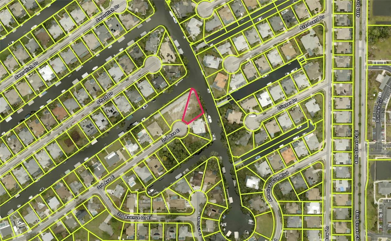 4623 3rd Ave., Bradenton, FL 34208