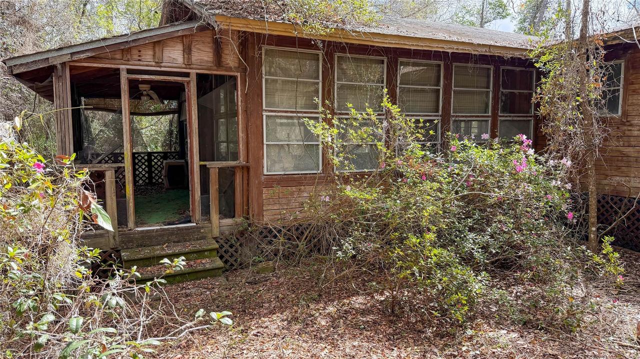 237 Highland Dr., Hawthorne, FL 32640