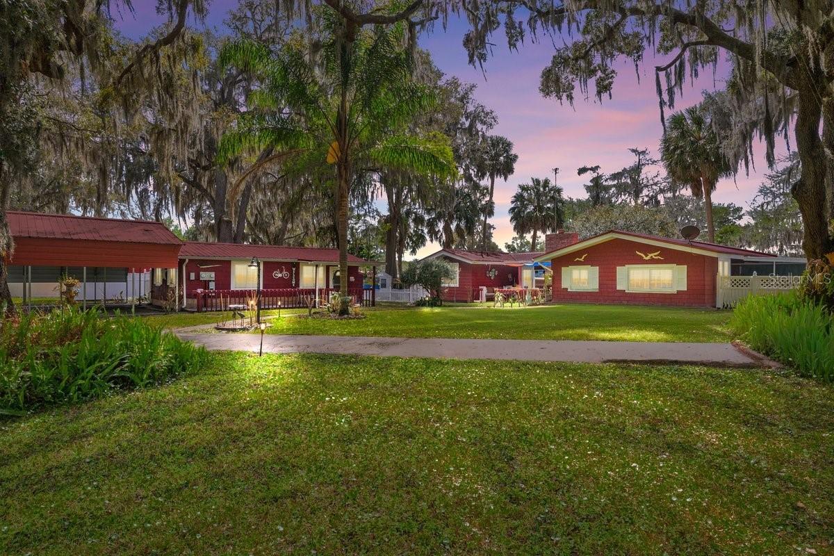 101 Orange St., Satsuma, FL 32189