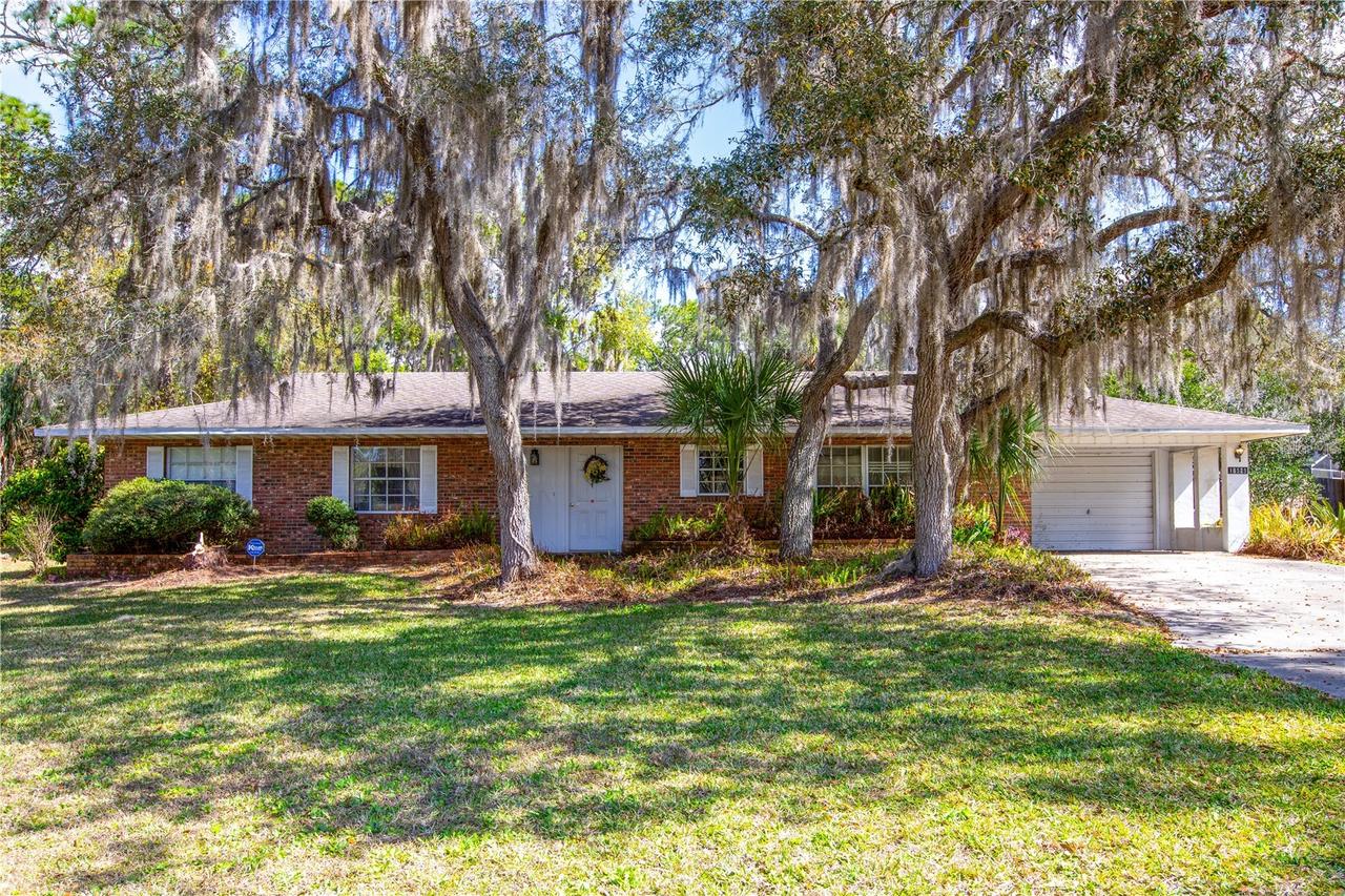 16529 Orange Ave., Umatilla, FL 32784