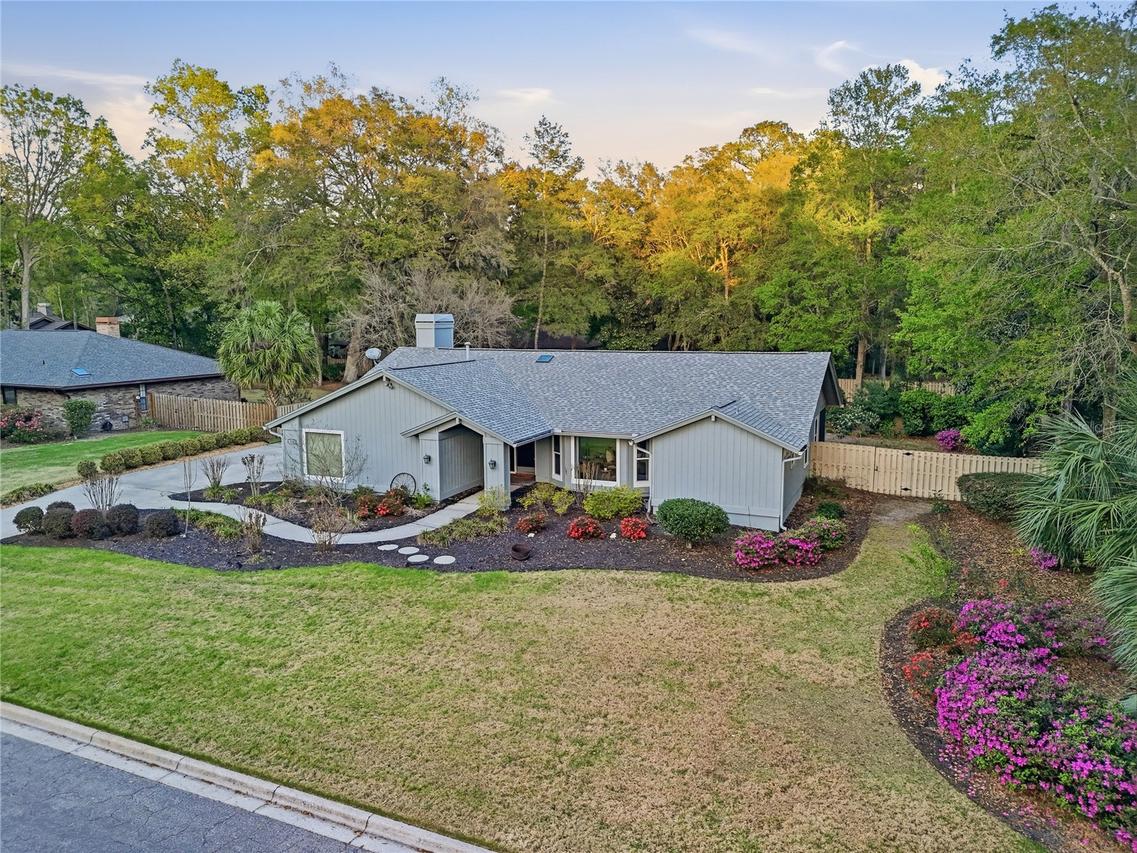 833 NW 45th Ter., Gainesville, FL 32605