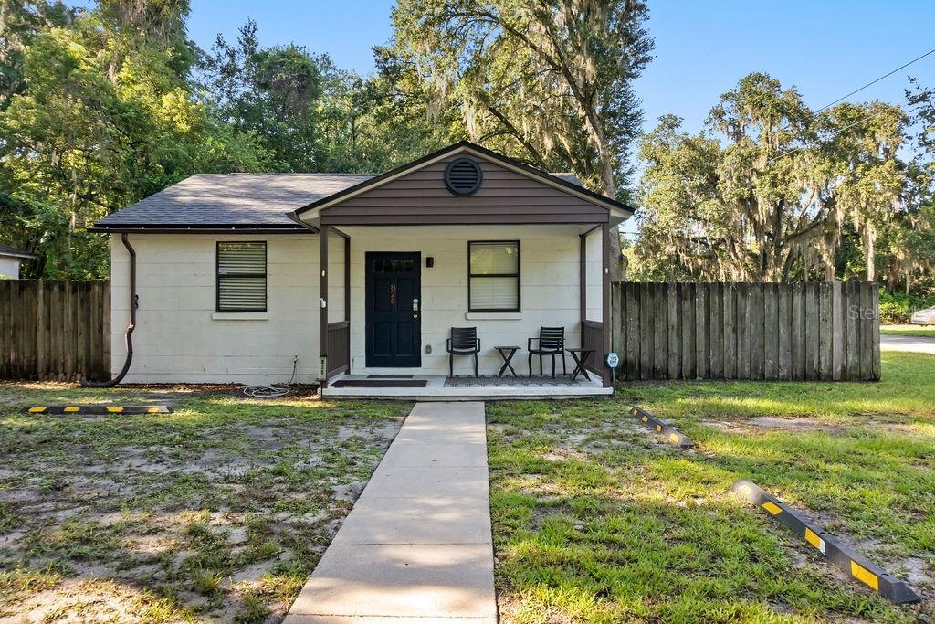 825 NW 19th Ave., Gainesville, FL 32609