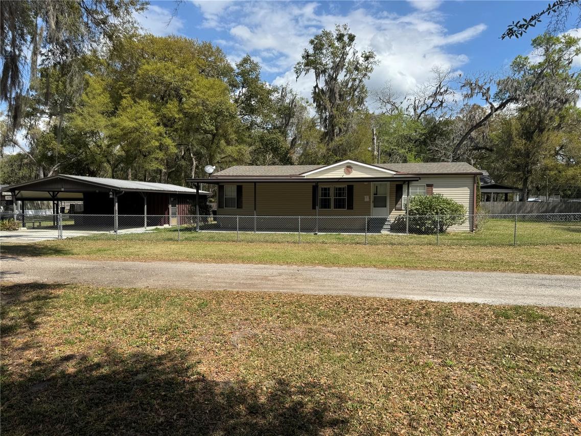 14370 NE 150th Ave., Waldo, FL 32694
