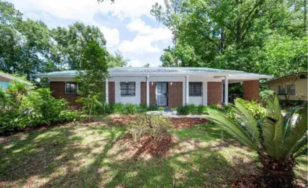 2907 NE 19th St., Gainesville, FL 32609
