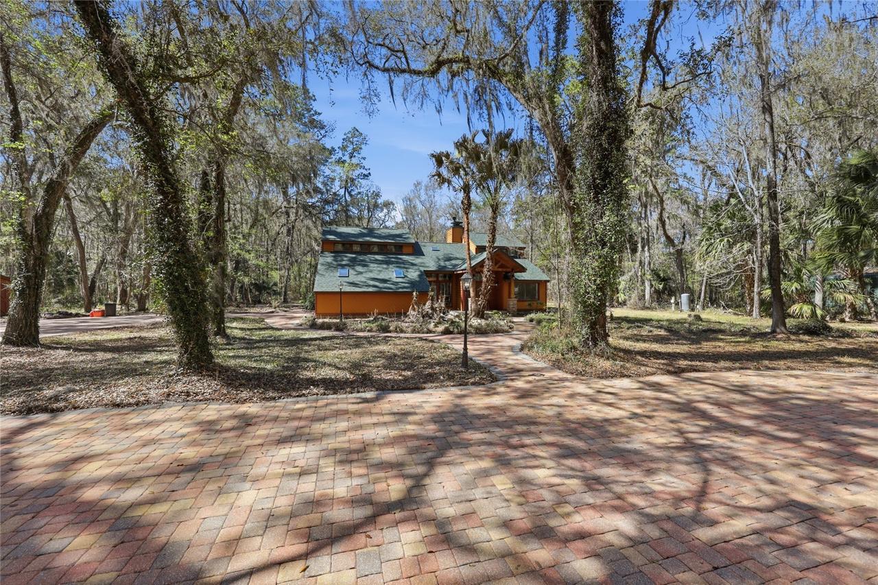11922 SW 16th St., Micanopy, FL 32667