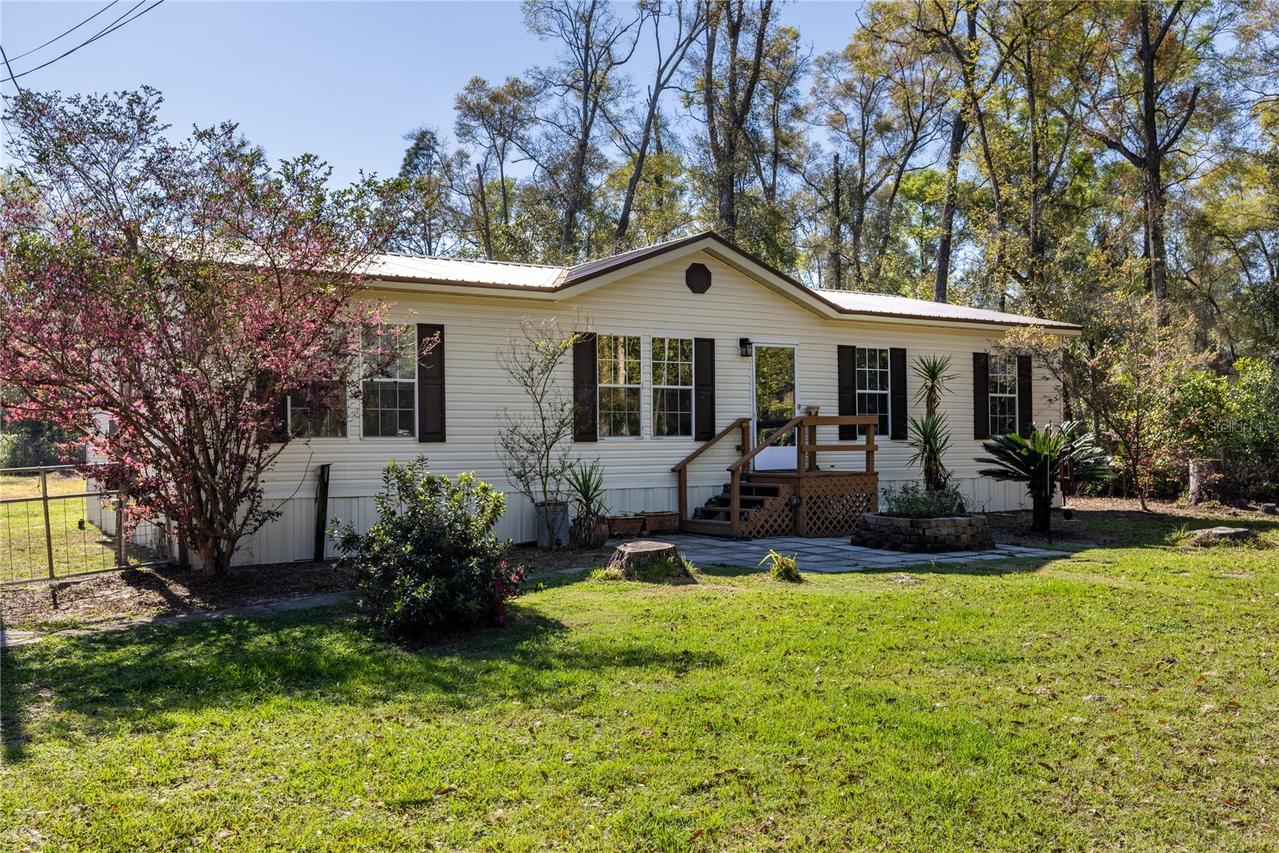16564 NW 85th Ter., Fanning Springs, FL 32693