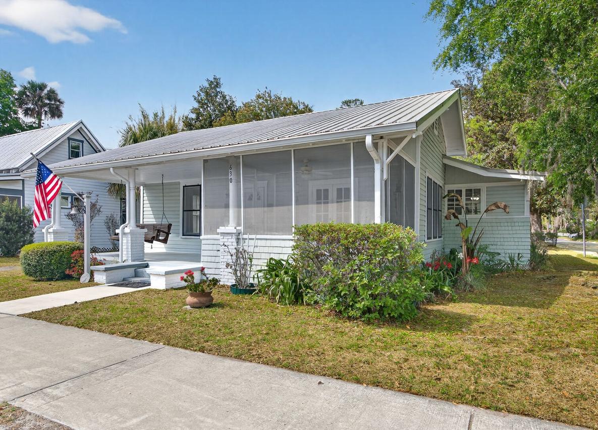 630 NE 6th Ave., Gainesville, FL 32601