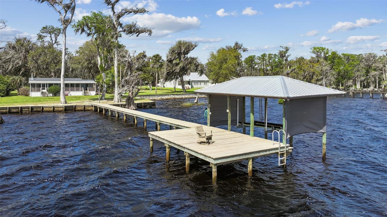 108 Sandra Ln., Crescent City, FL 32112