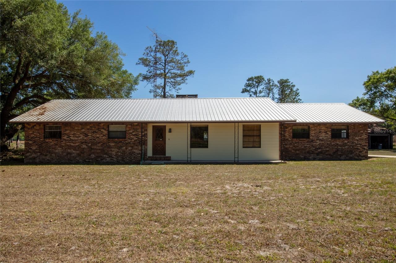 13296 SW County Road 231, Brooker, FL 32622